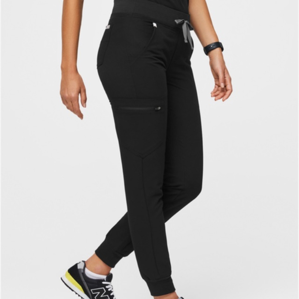 FIGS Zamora Jogger Black